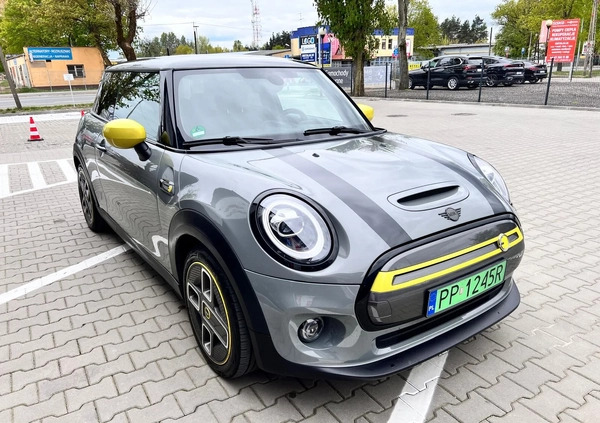 MINI Cooper cena 72900 przebieg: 61500, rok produkcji 2020 z Piła małe 436